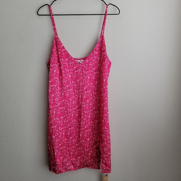 Reformation Ballard Silk Dress in Barbie size M NWT - Picture 6 of 11